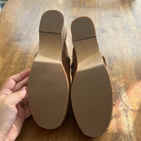 NWOT Johnny Was clogs - Picture 7 of 7